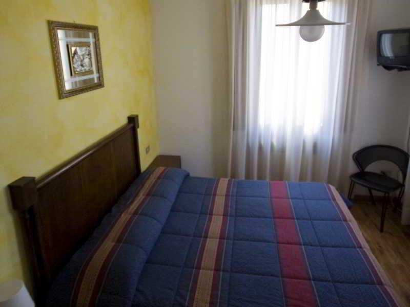 B&B Edelweiss Castione della Presolana Buitenkant foto