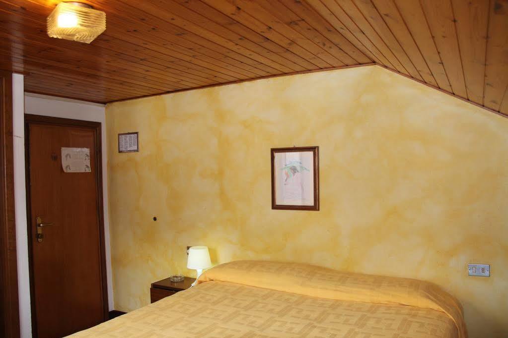 B&B Edelweiss Castione della Presolana Buitenkant foto