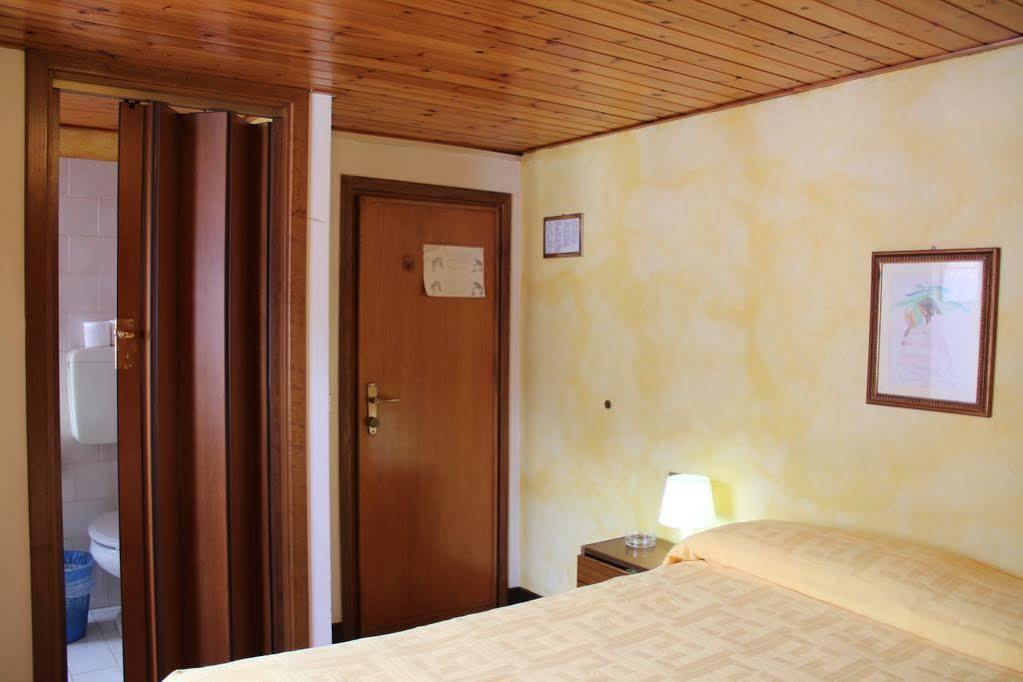 B&B Edelweiss Castione della Presolana Buitenkant foto
